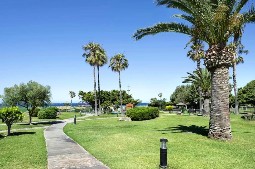 Semifrontal Con Vistas A Pie De Playawifi Apartment Zahara de los Atunes Exterior photo